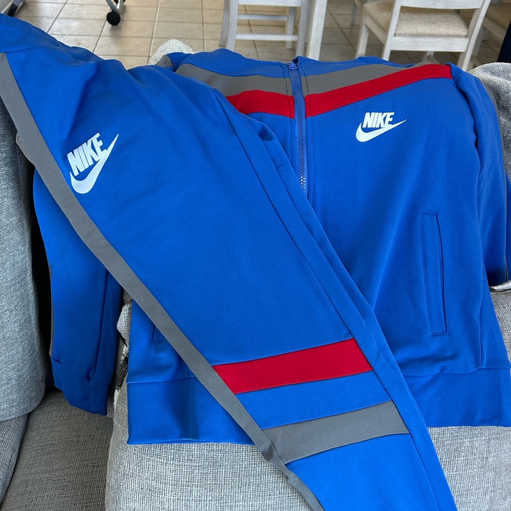 Nike Jogger set 💙 XL